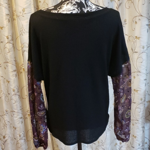 Gypsies & Moondust Junior's Long Sleeves Top - Picture 3 of 3